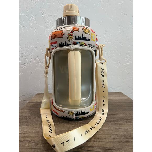 Juggy FRIENDLY Special Edition Friends TV Show 73oz Water Jug Bottle - Picture 2 of 13